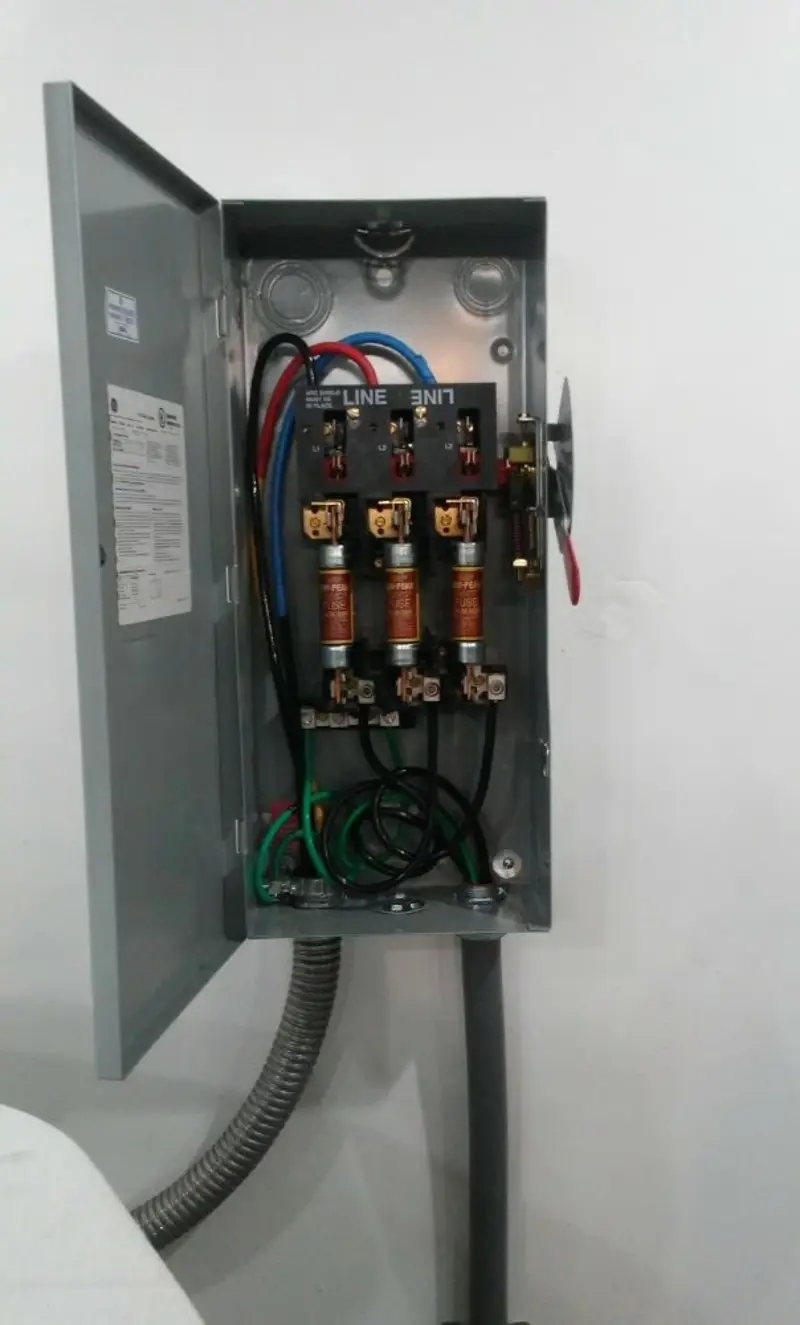 Three-phase disconnect switch installed for Electrical Wiring & Rewiring in Kelly